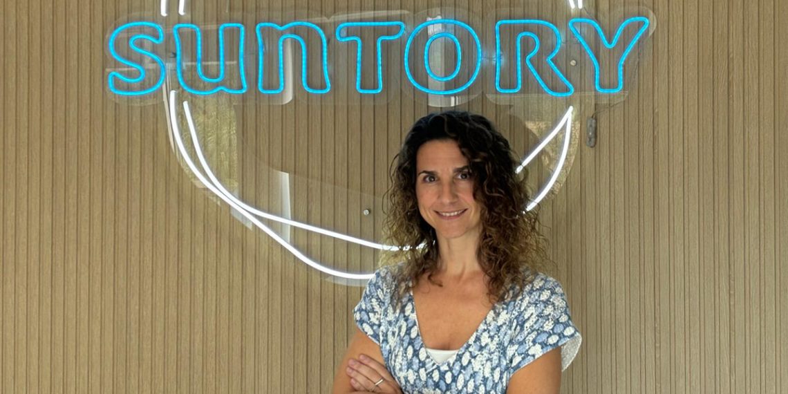 Eva_Suarez_Suntory